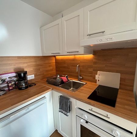 Location D'Un Superbe Appartement Avec Piscine Roquebrune-sur Argens Kültér fotó