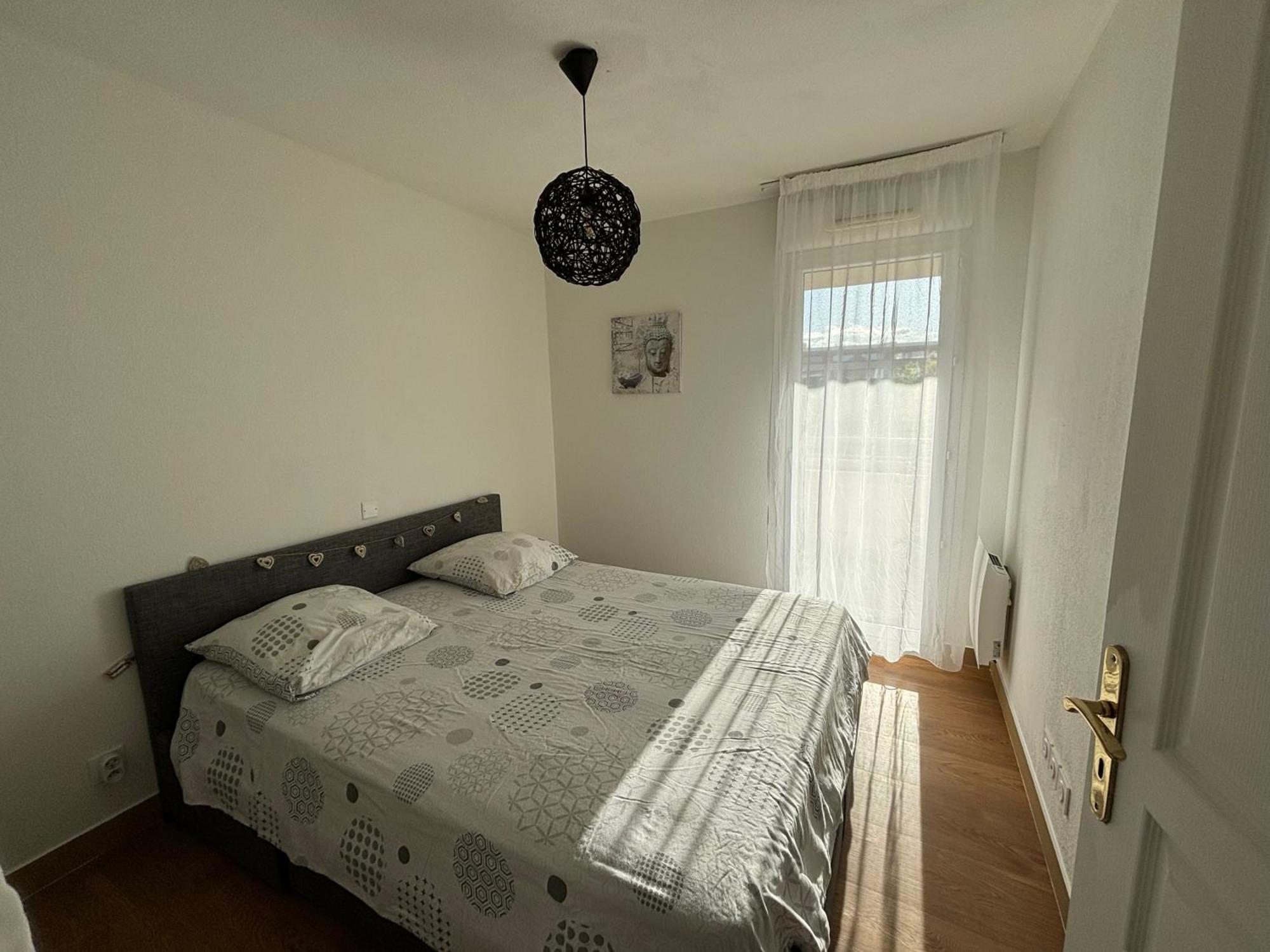Location D'Un Superbe Appartement Avec Piscine Roquebrune-sur Argens Kültér fotó